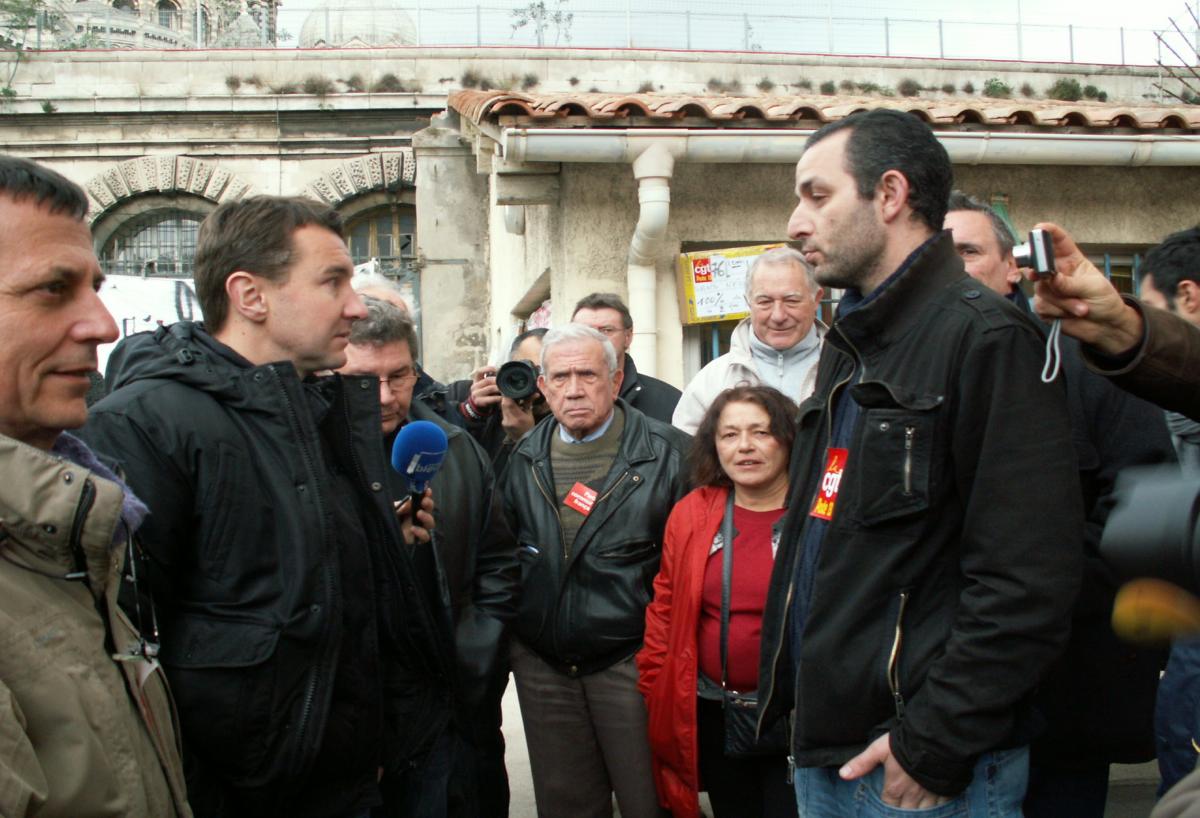 olivier besancenot avec les syndicat de la poste