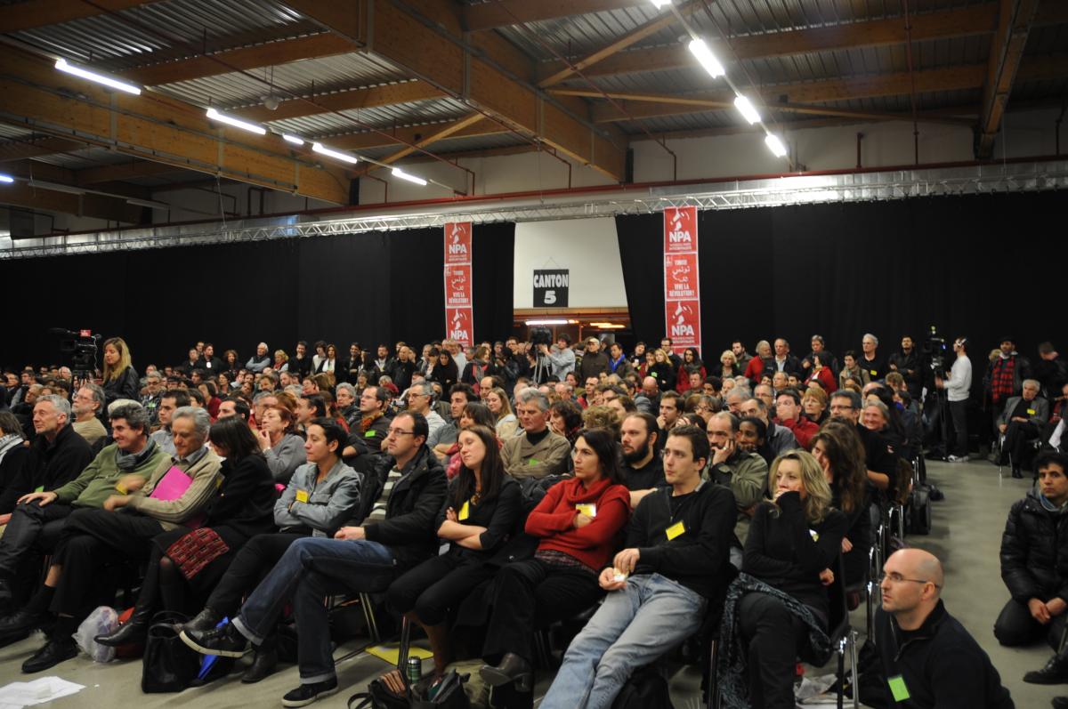 salle pendant le Meeting de solidarité Tunisie Egypte au 1er congrès du NPA