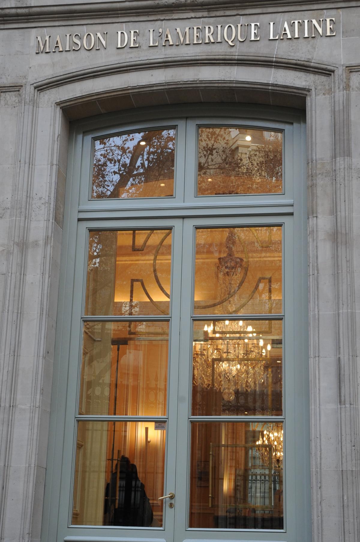 Entrée de la Maison de l'Amérique Latine Paris