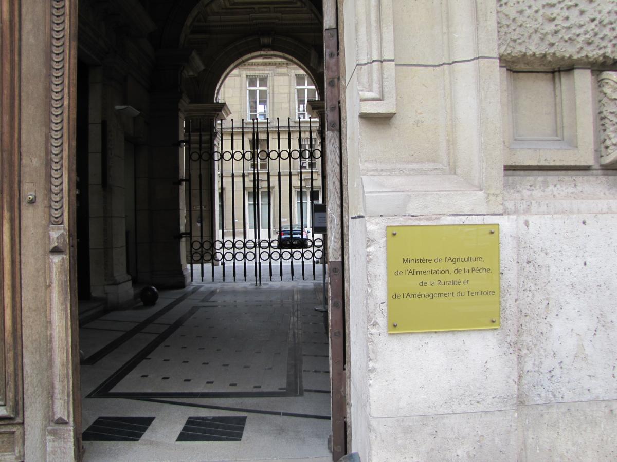 entrée du ministère de l'agriculture