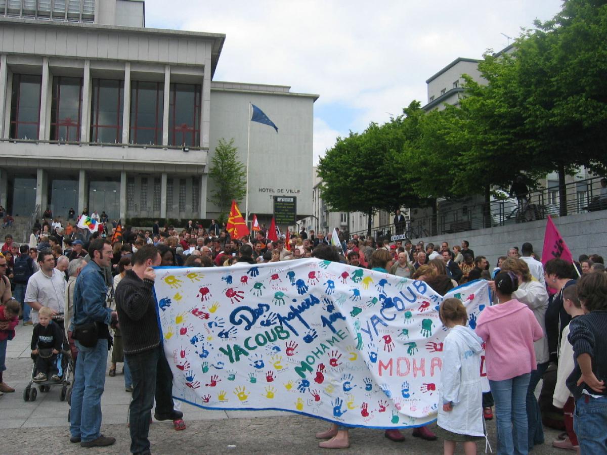 Manifestation contre la réforme du Ceseda à Brest