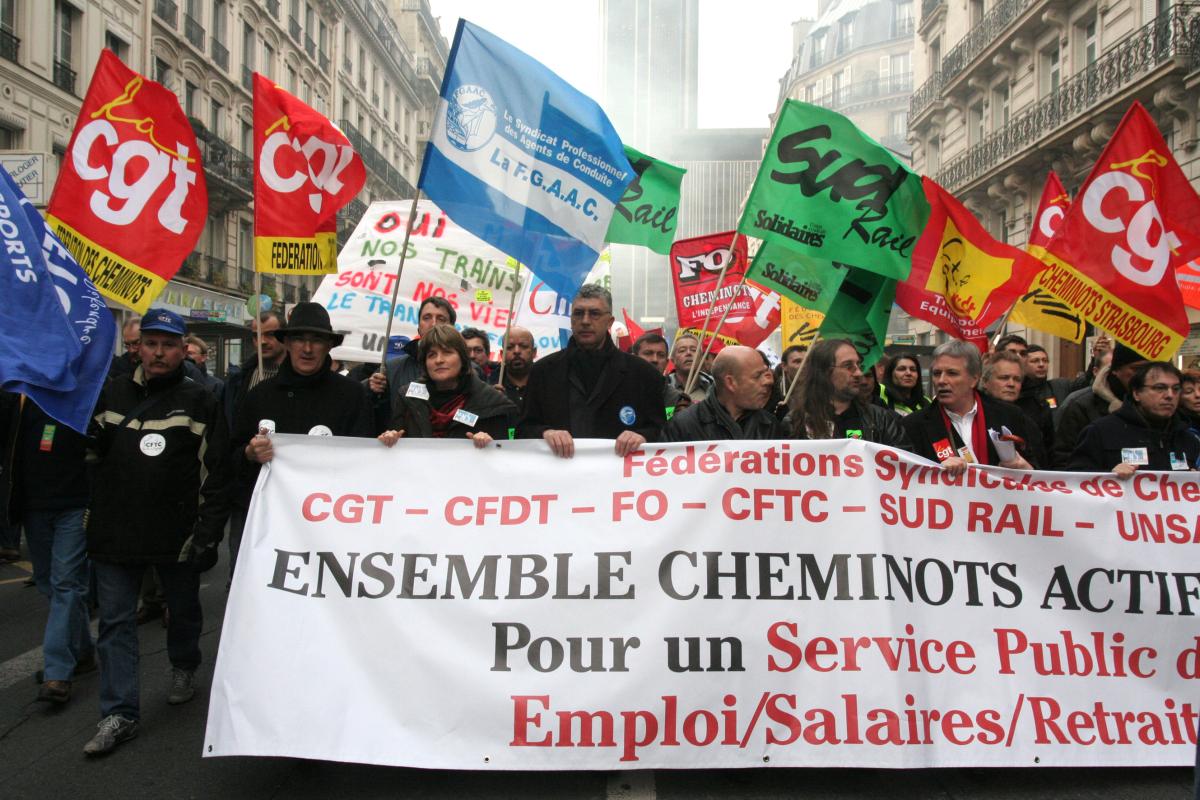 tete de la manifestation des cheminots le 8 fev 2007 à Paris