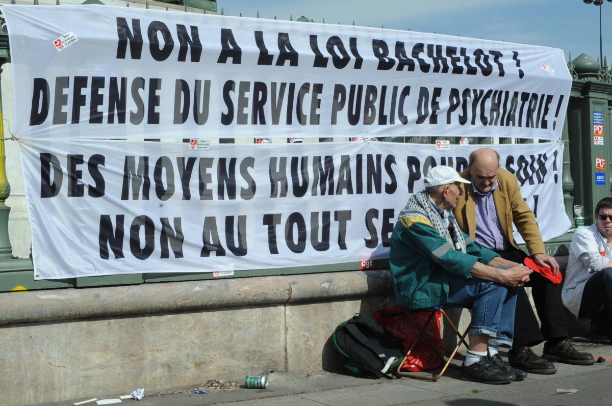 Non à la loi Bachelot! Défense du service Public de Psychiatrie