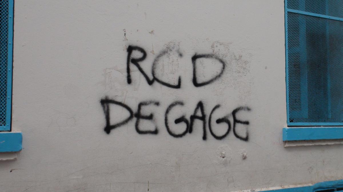 Graffiti dans les rues de Tunis