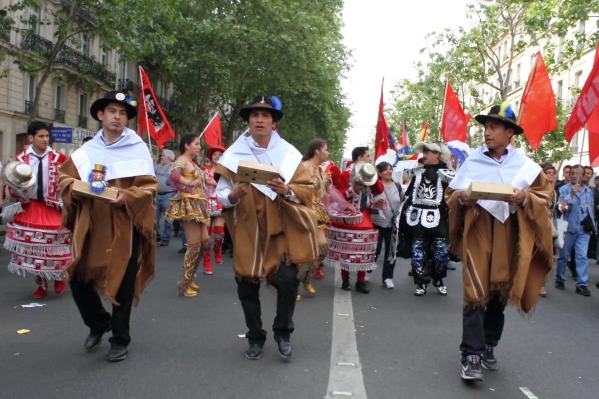 Indiens de Bolivie dans le cortège Amérique Latine