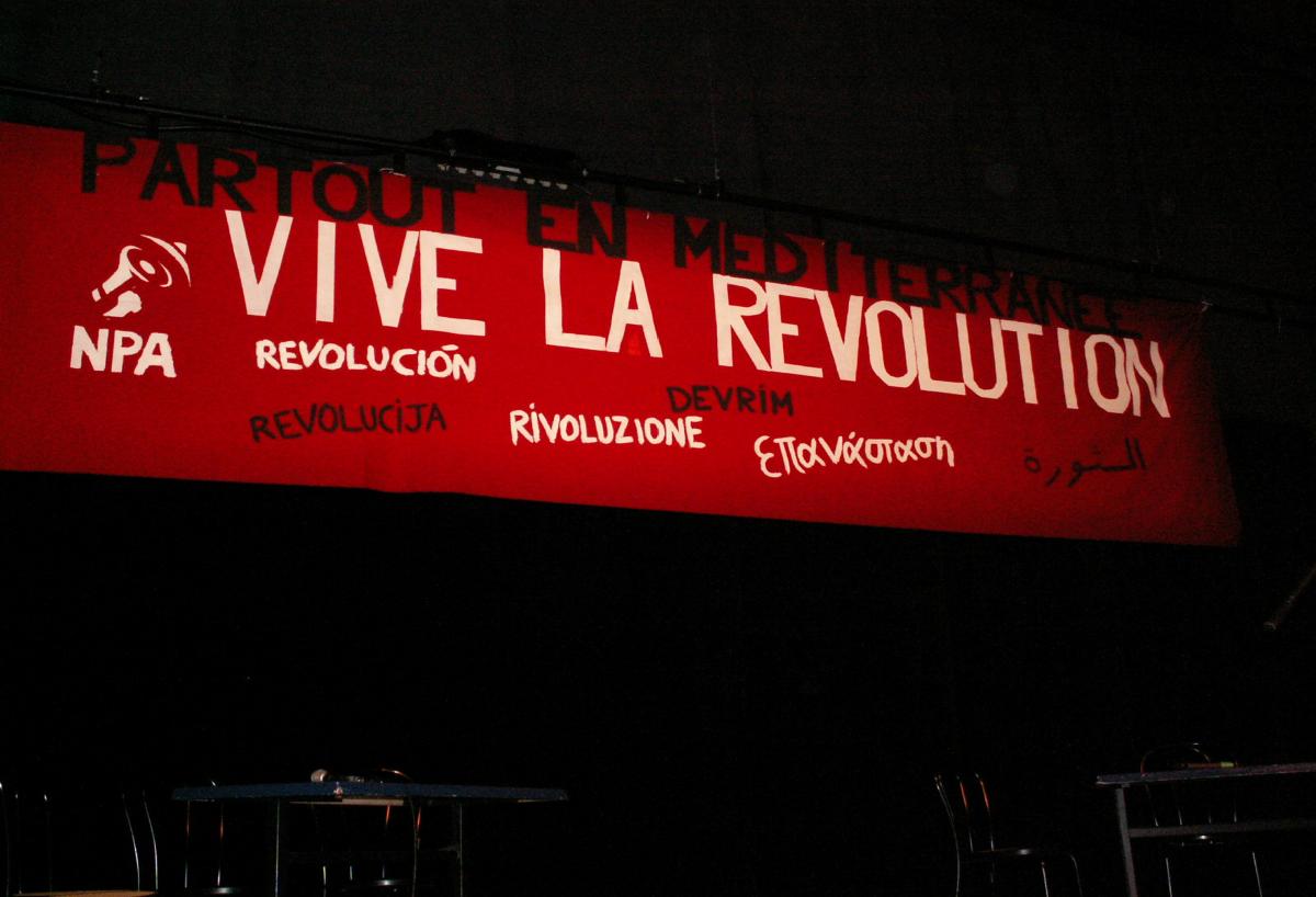 banderole VIVE LA REVOLUTION