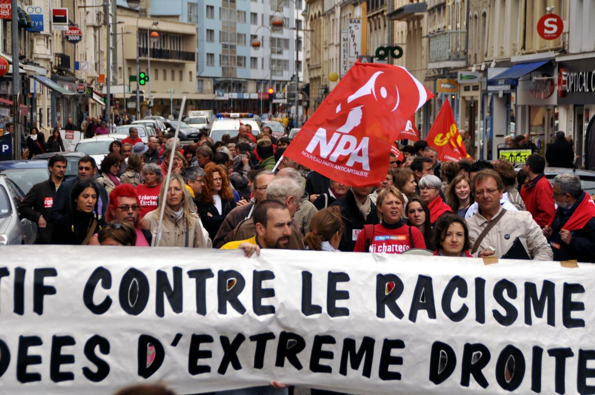 Banderole contre le racisme