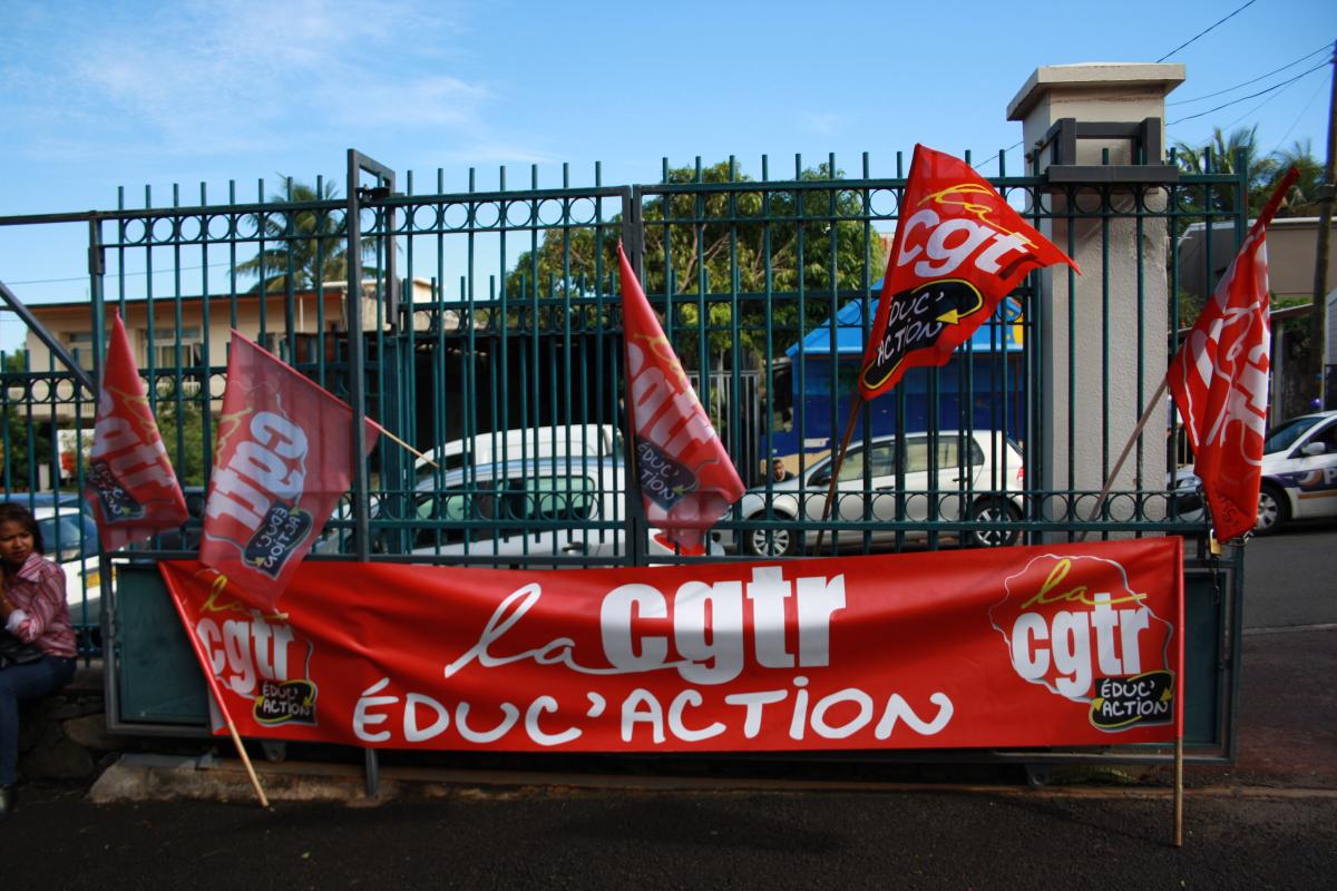 CGTR Educ'action debant le Conseil général