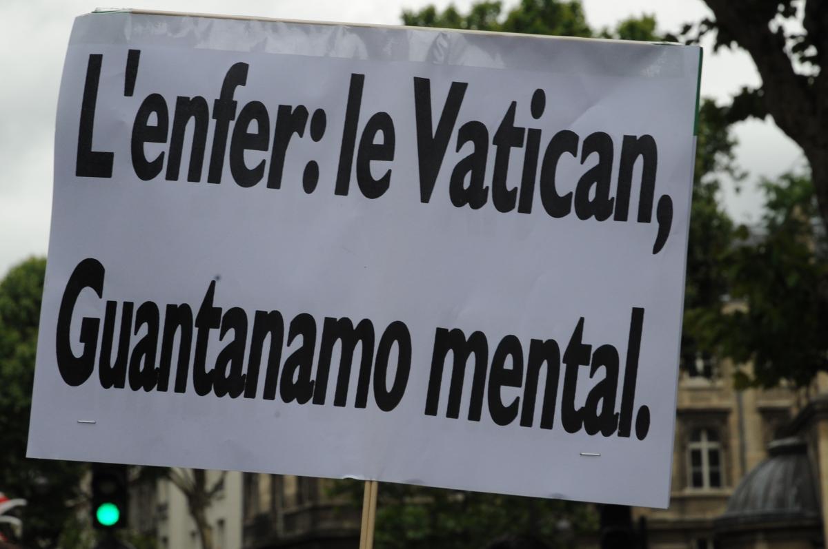 affiche l'enfer le vatican Guantanamo mental