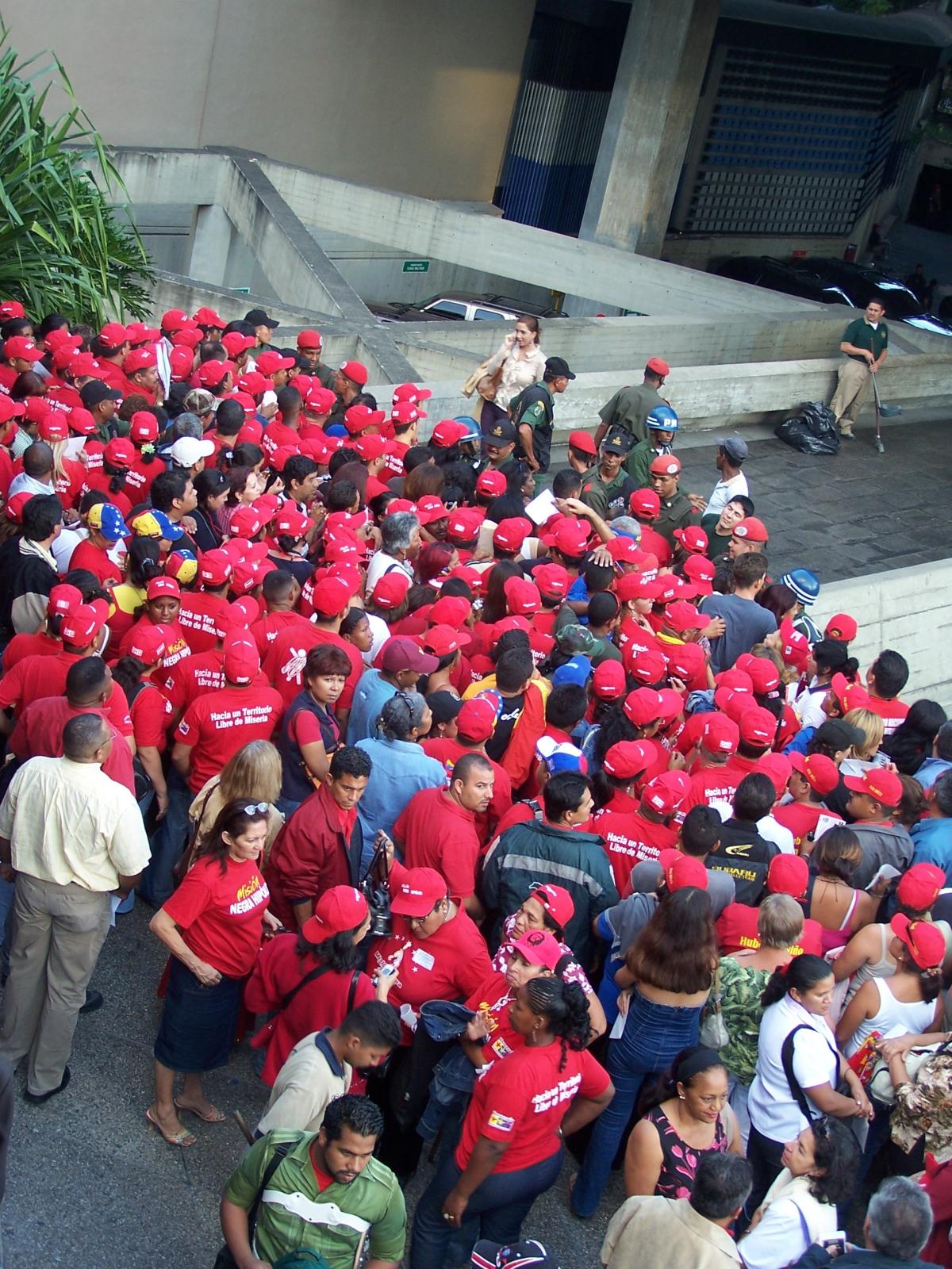 Lancement de la mission contre la grande exclusion