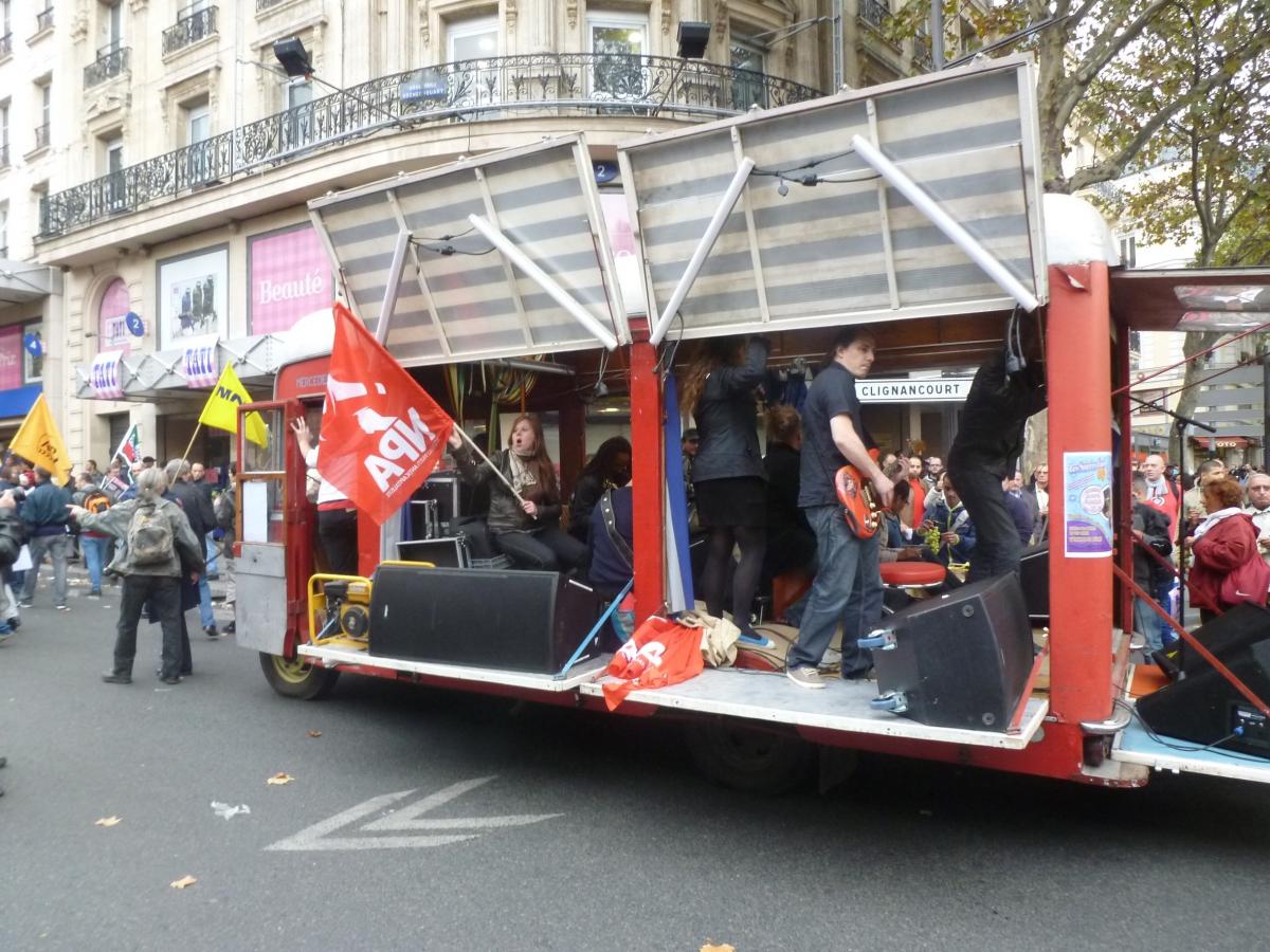 camion avec orchestre