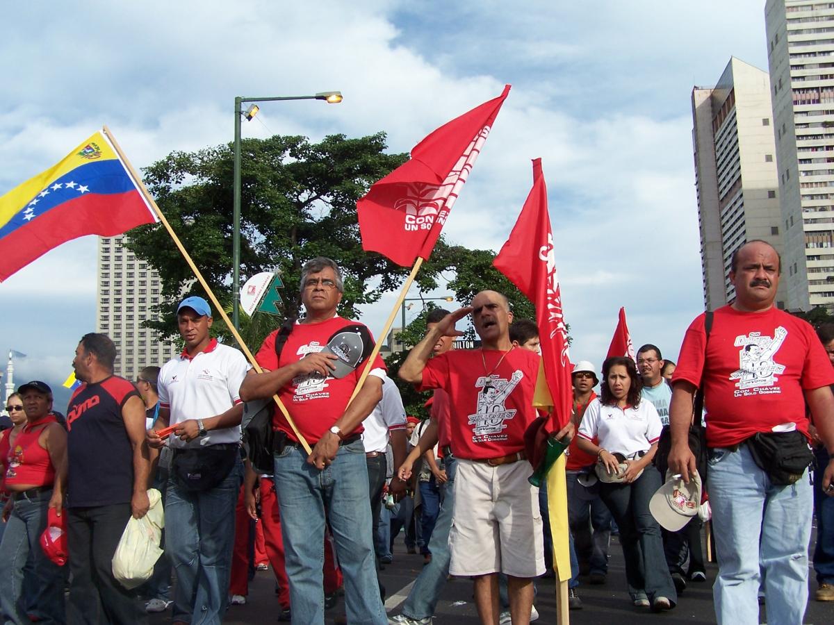 Manifestants en soutien à Chavez