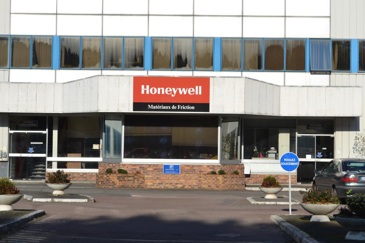 Devanture de l'usine