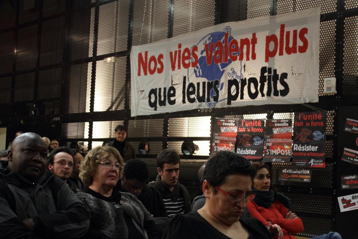 La salle pendant la partie meeting de la fête