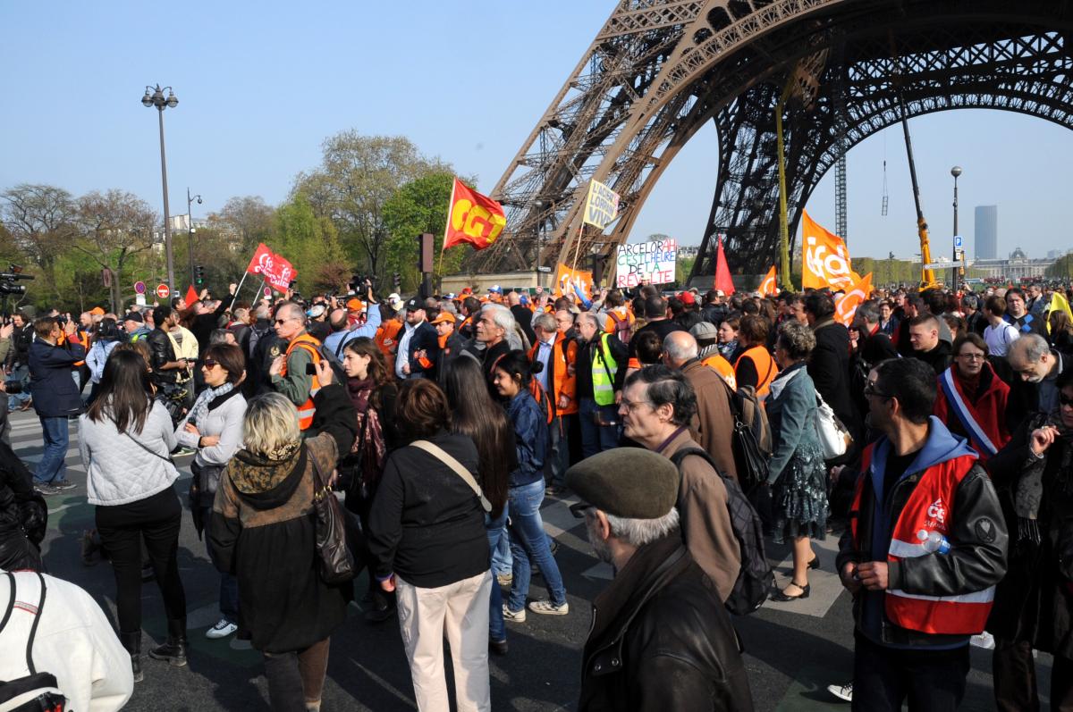 acceuil parisien des marcheurs sidérurgistes d'Arcélor Mittal