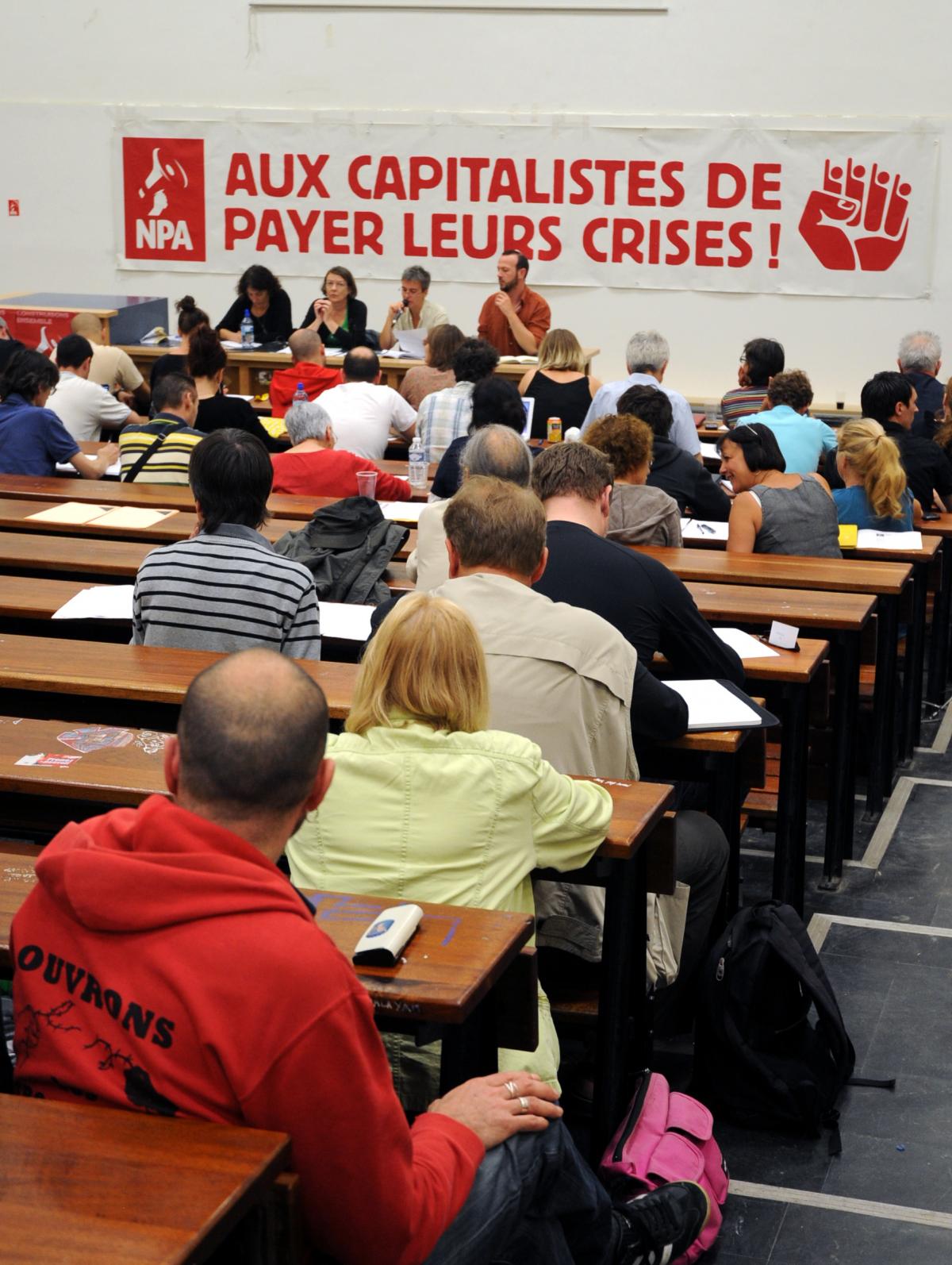 salle Conférence Nationale du Npa