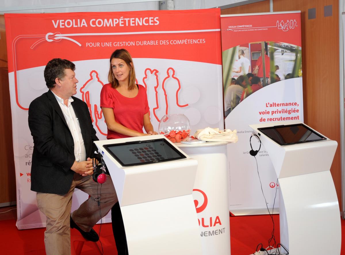 stand entreprise Véolia pour une gestion des compétences