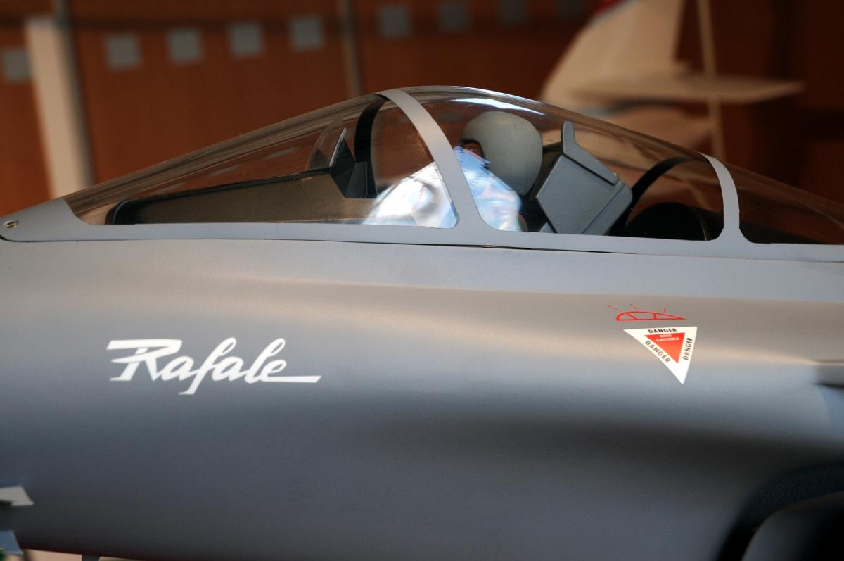 Maquette de l'avion Rafale Dassault