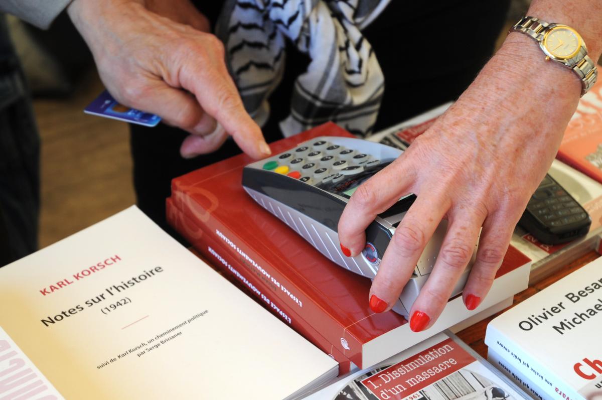 Appareil de paiement par carte bleu