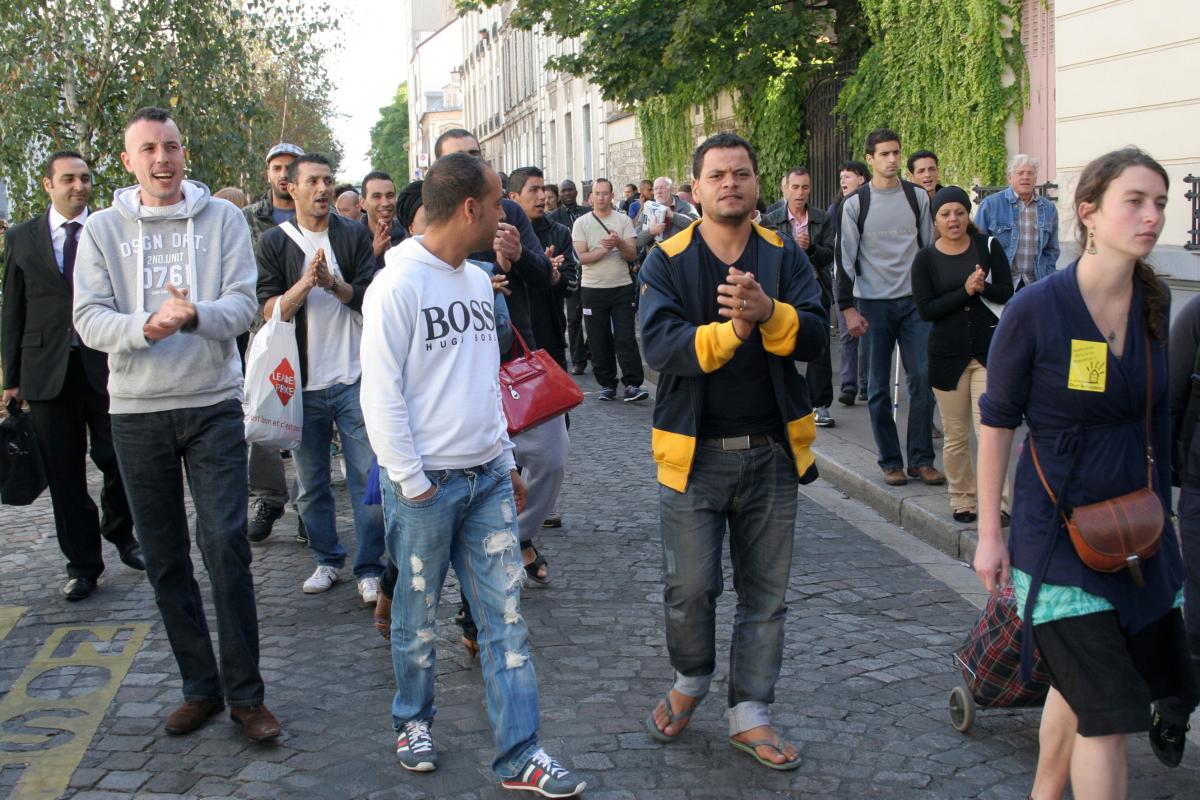 Manifestation dans la ville de Saint-Denis