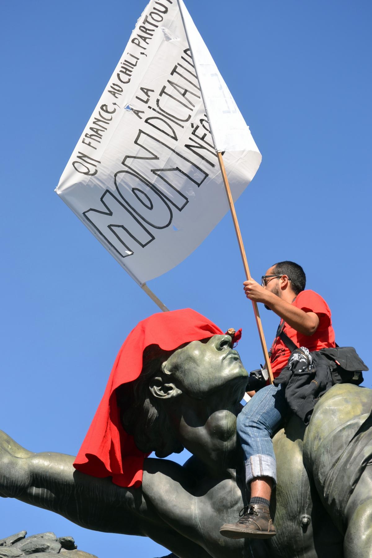 Statue
