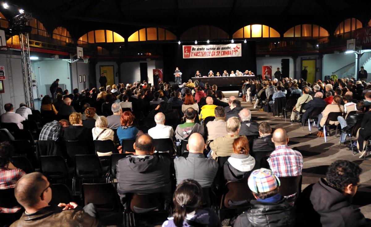 salle meeting Npa gymnase Japy Paris