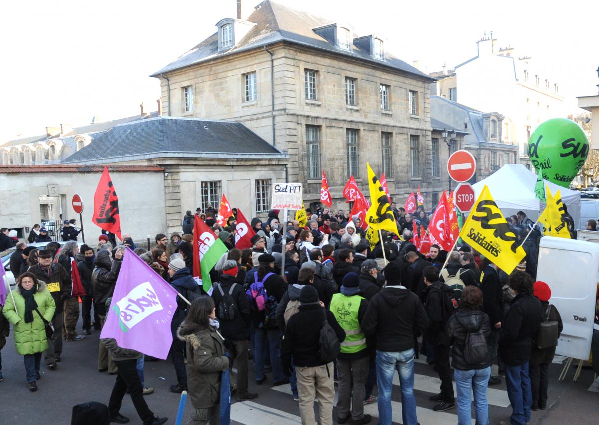 Solidarité contre la Répression des 15 Postiers du 92 convoqués à la Cour d'appel de Versailles