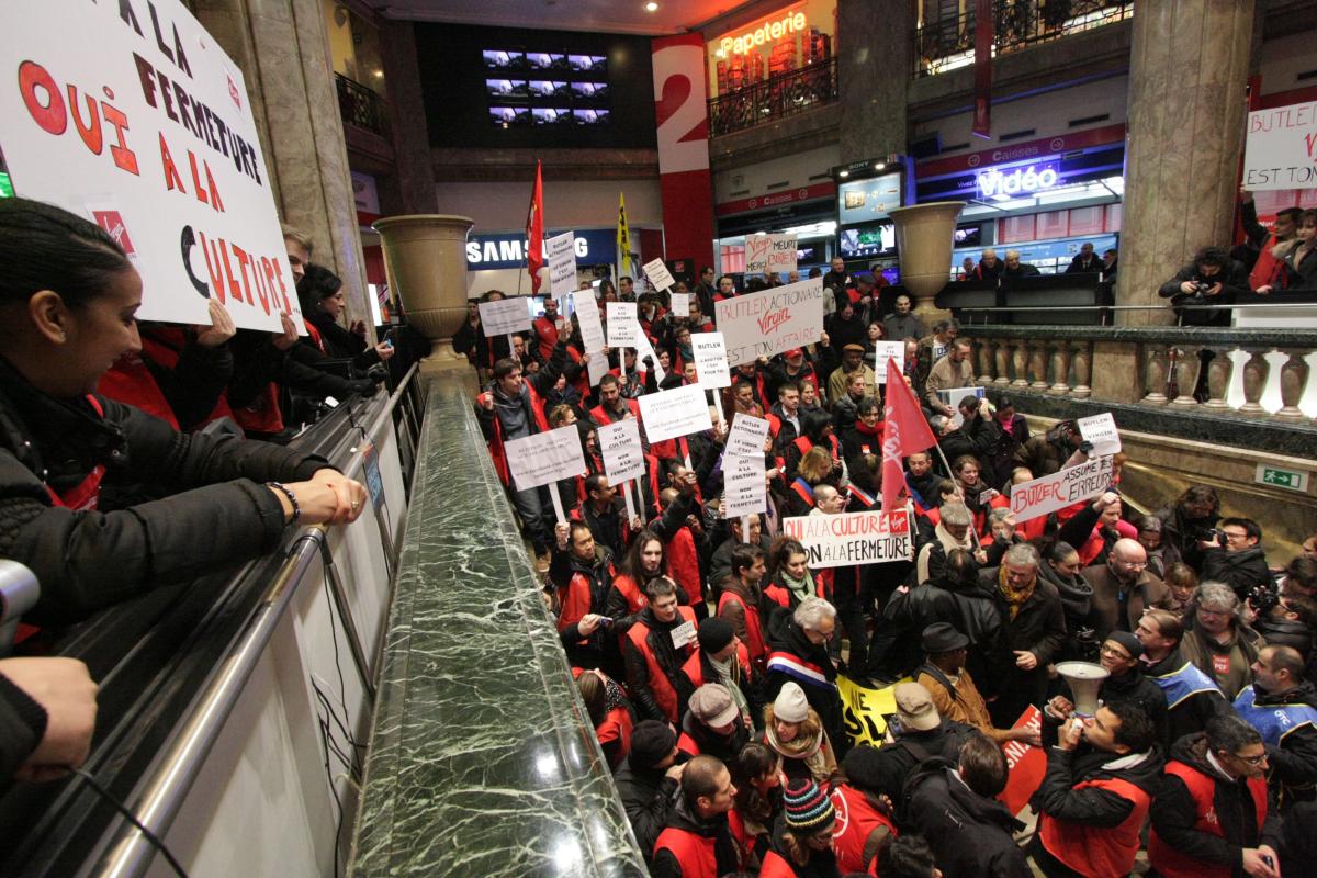 Manifestation des salariés dans le magazin