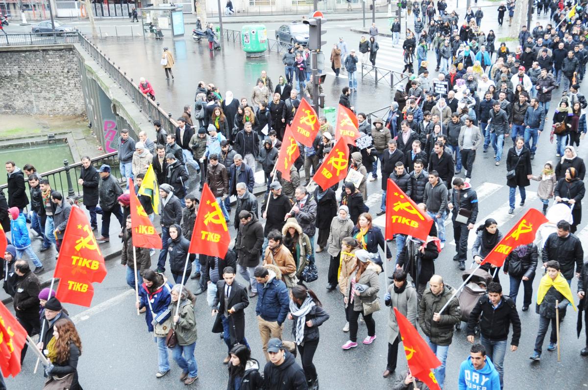 Manifestants Kurde à Paris pour dénoncer l'assassinat de trois militantes KURDE