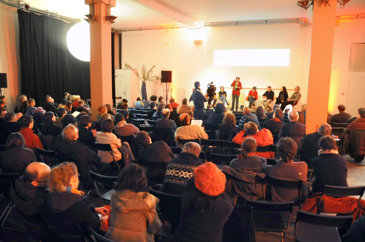 Salle de réunion contre l'Ani qui nous veut du mal