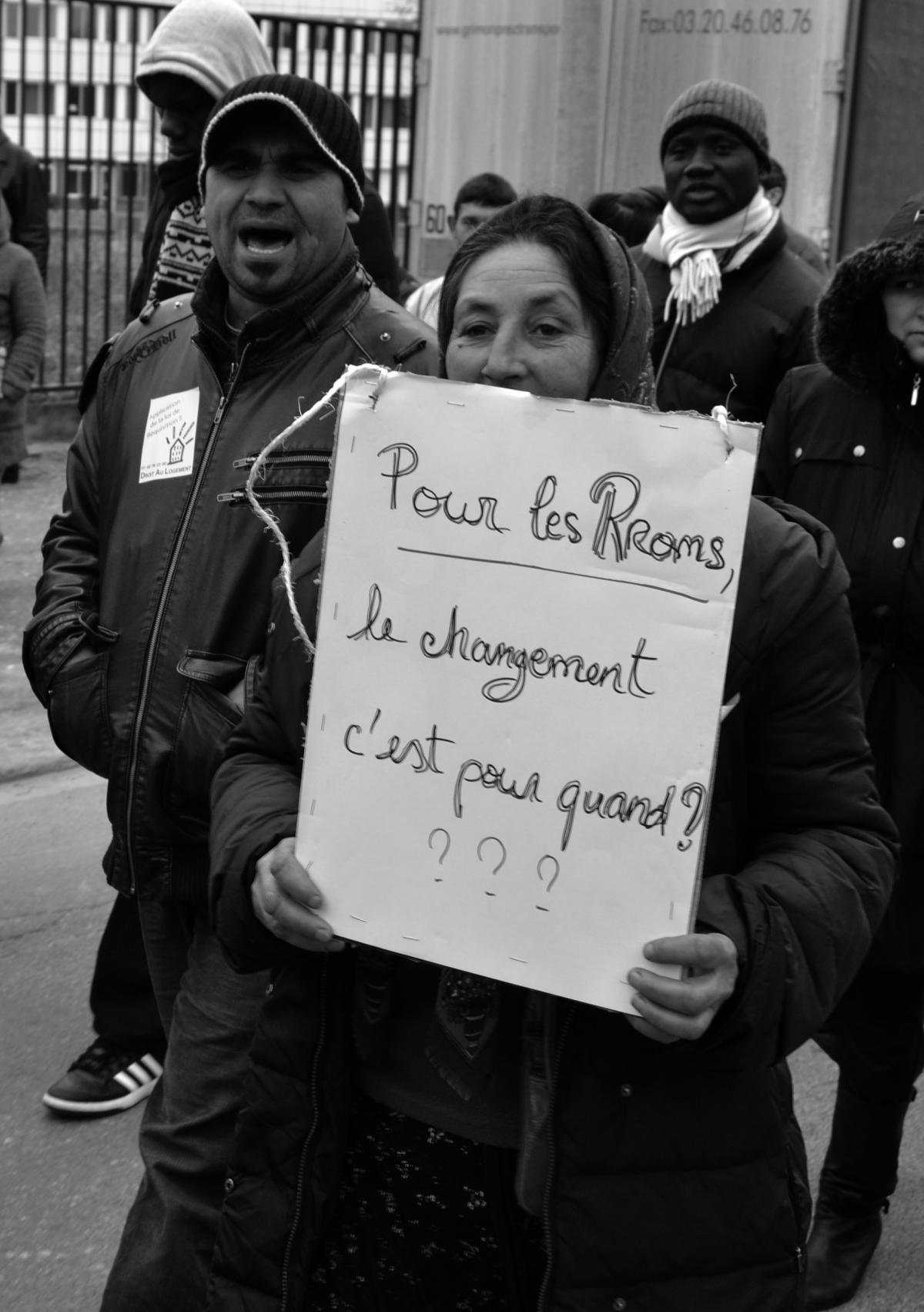 manif contre les expulsions, manifestants Rroms