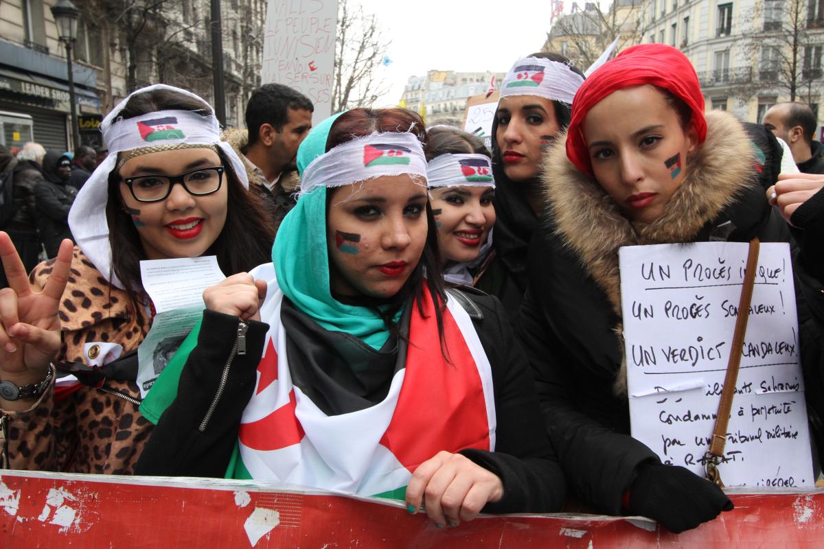 Militantes Sahraouies qui posent