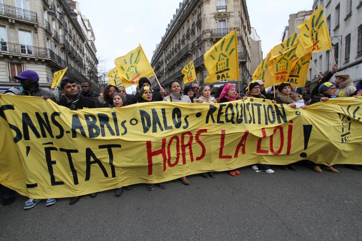 Banderole du DAL, Sans abris DALO réquisition l'Etat hors la loi !