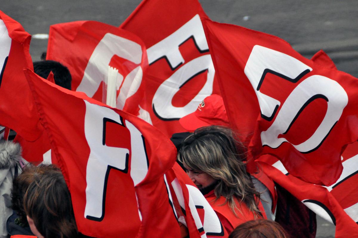 Drapeaux FO.
