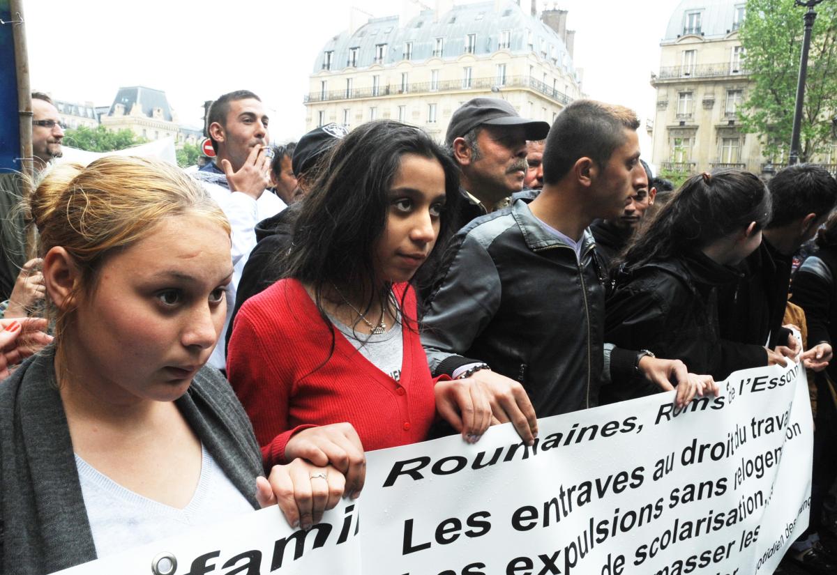Jeunes Roms bidonvilles manifestation régionale
