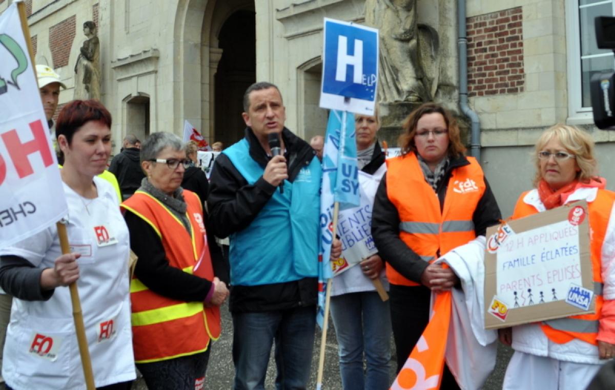 Prise de paroles des membres de l'intersyndicale