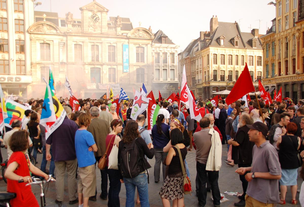 rassemblement unitaire le 6 juin 2013 Grand'Place à Lille en hommage à Clément méric.