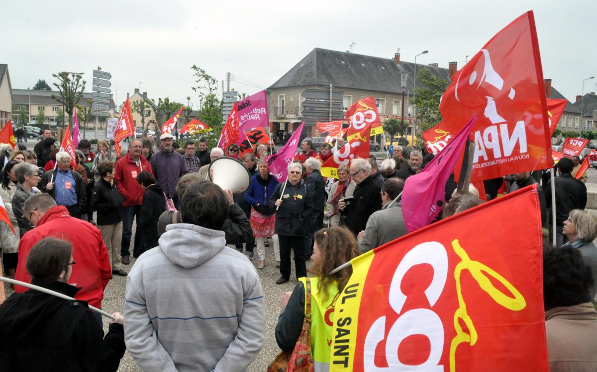 Rassemblement contre l'extrème droite.