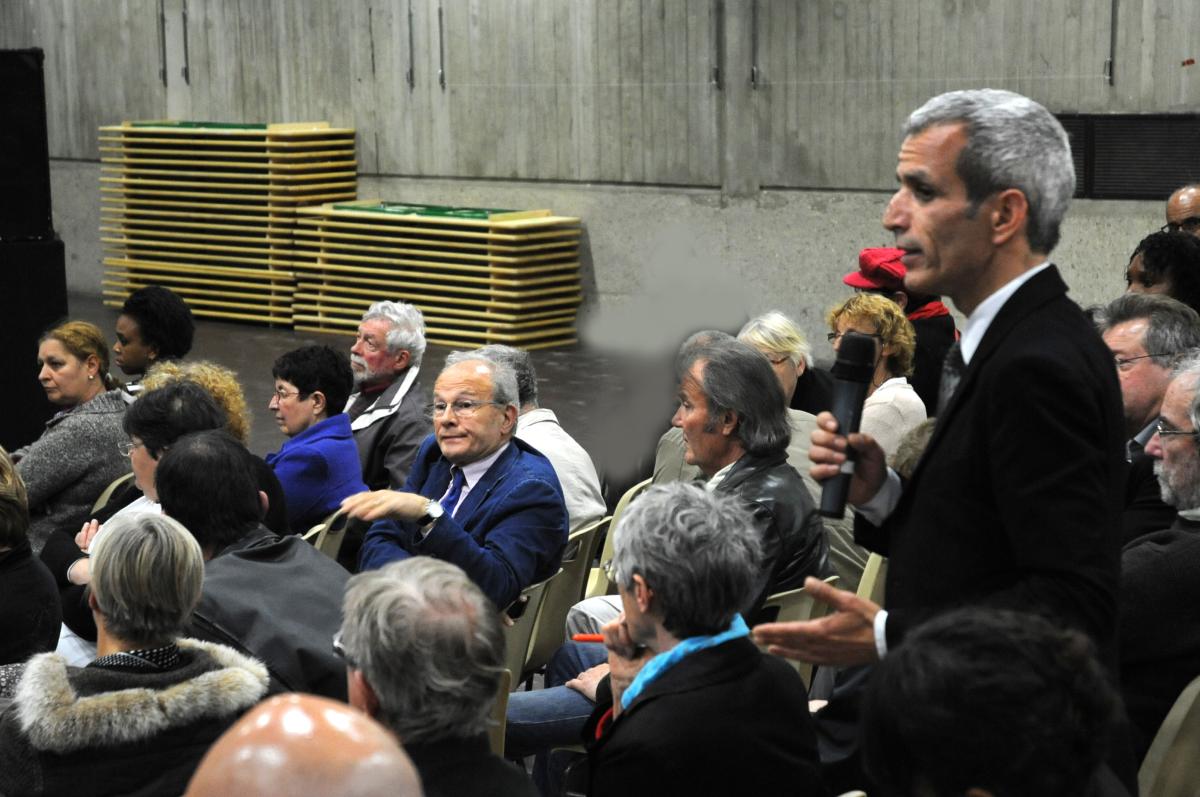 Non invité Malek Boutih prend la parole Député PS 10e circonscription essonne 91