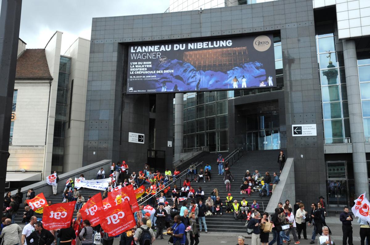 Opéra bastille départ MANIFESTATION NATIONALE SANTE-SECU