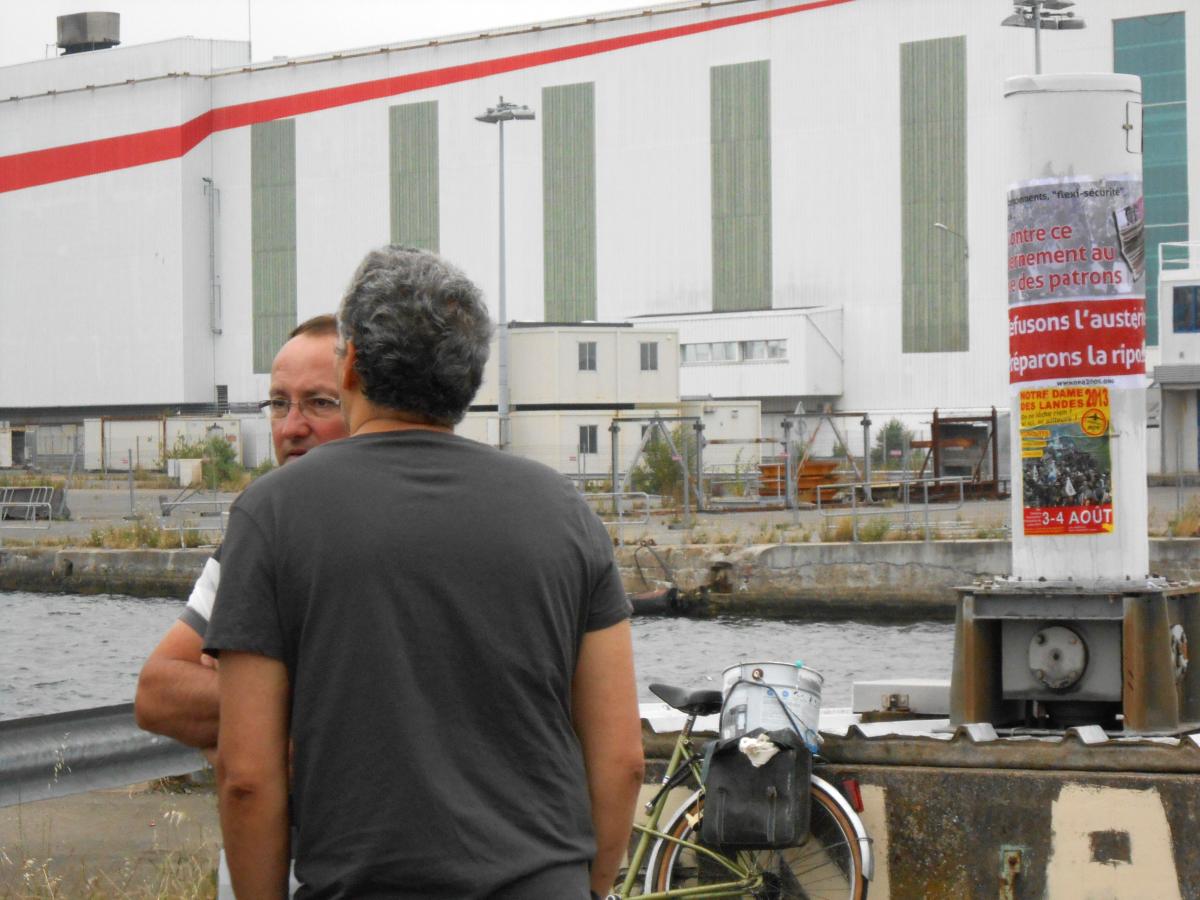 Affiches Npa chantier de latlantique St Nazaire