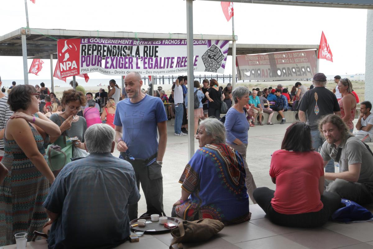 Débats, discussions, détente