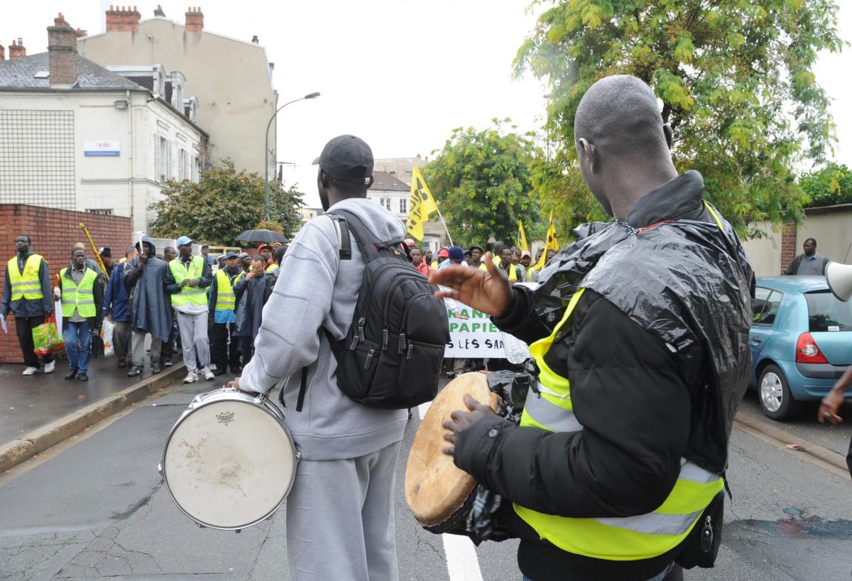 Musique marche des sans-papiers Corbeil