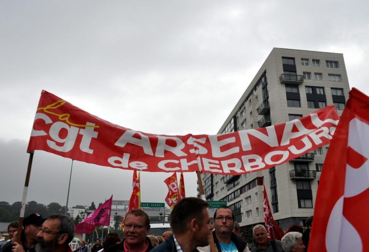Banderole CGT Arsenal de Cherbourg
