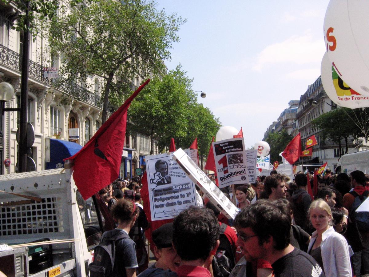 Cortège LCR Manif 1er mai 2007 Paris