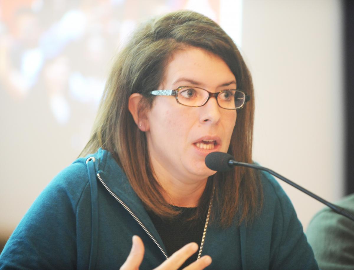 Flavia VERRI, Enseignante Syndicaliste Militante d ENSEMBLE membre de la Gauche Anticapitaliste Front de Gauche