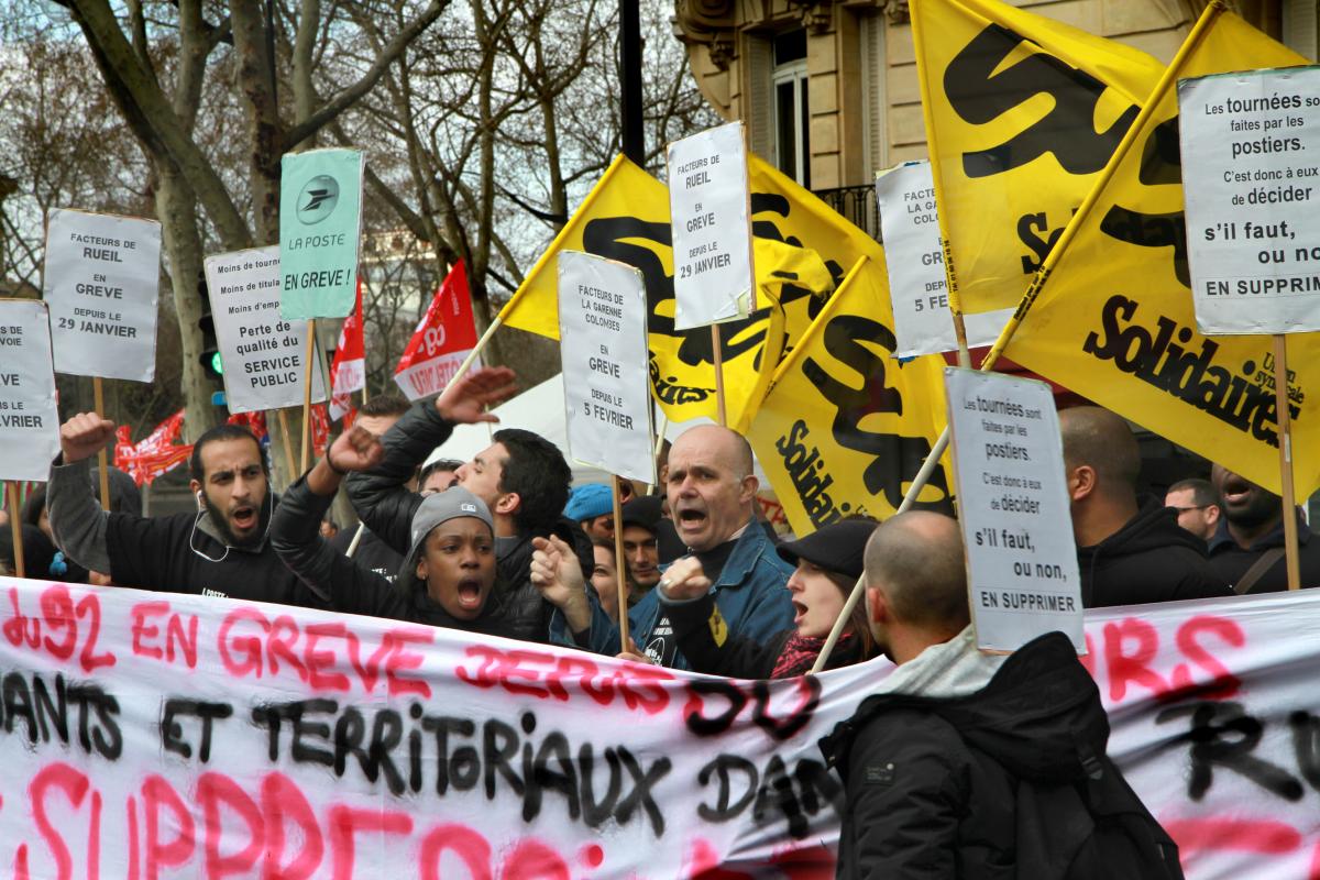 Postiers du 92 en grève