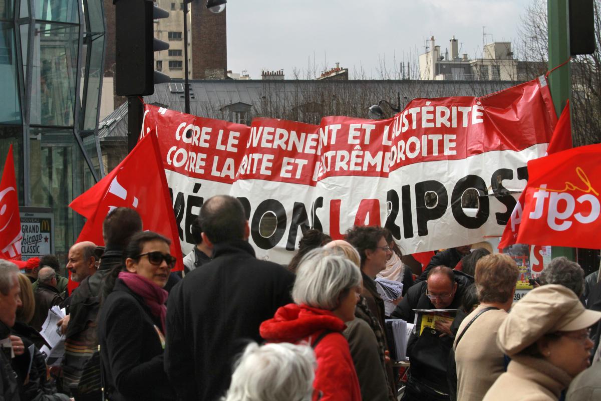 Point fixe du NPA Banderole Préparons la riposte