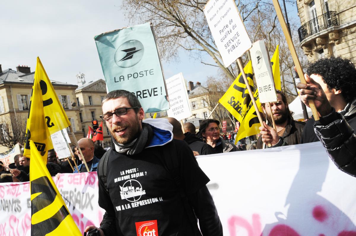 Postiers du 92 en grève