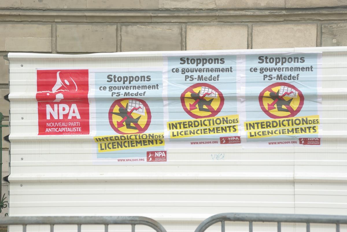 affiche NPA contre les licenciements